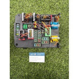BOITIER BSI FUSIBLE MODULE...