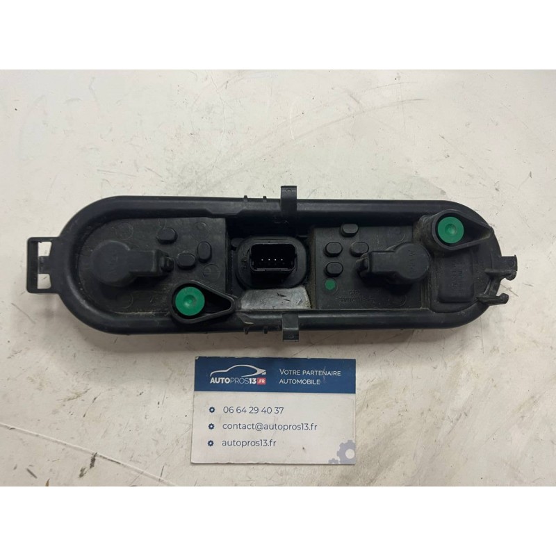 Fiche Connecteur Lampe Plaque Port-ampoule Feu Arrière Renault Mégane 2 – 3 Fils, Pièce D'origine Occasion