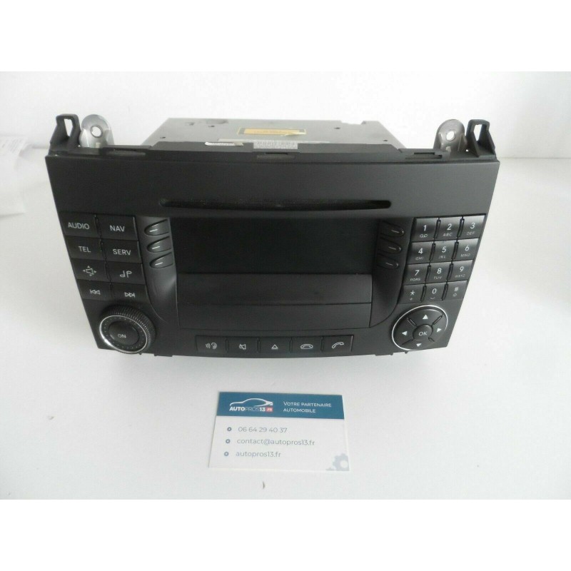 https://autopros13.fr/8693-large_default/autoradio-cd-gps-navigation-mercedes-mercedes-classe-b-a-w169-w245-a1698205089.jpg