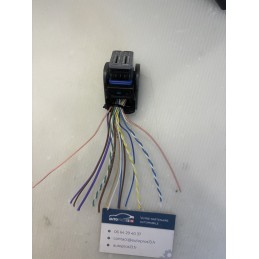 V34.1 CONNECTEUR FICHE...