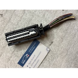 ME7.5.20 CONNECTEUR FICHE...